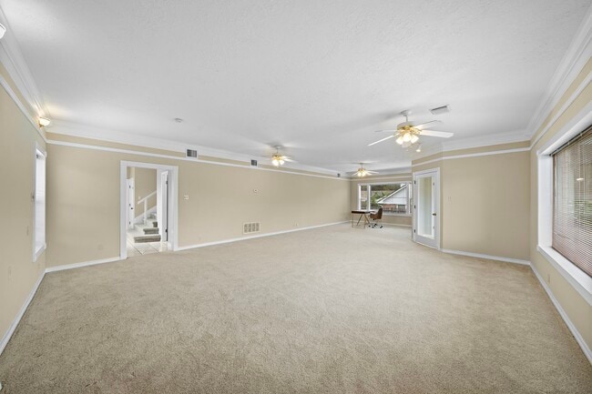 Building Photo - 2523 Baycrest Dr