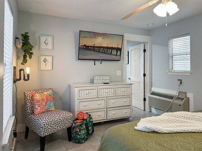 Building Photo - 4507 Luke Ave