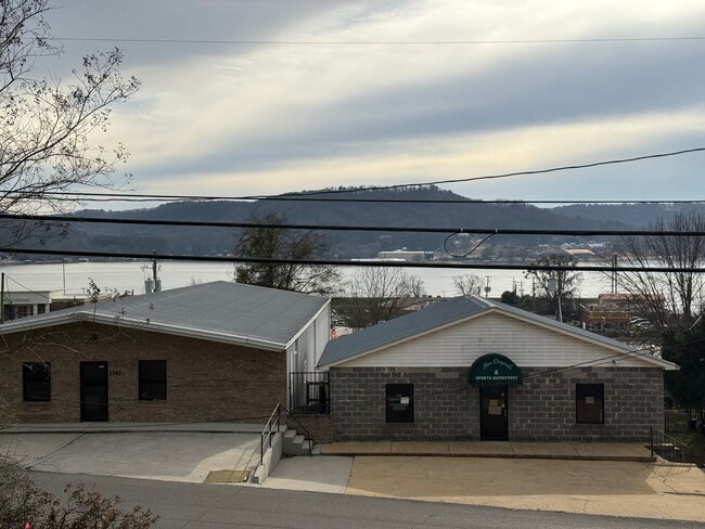 Building Photo - Guntersville, AL Home for Rent!