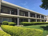 Building Photo - 1001 N Harlem Ave