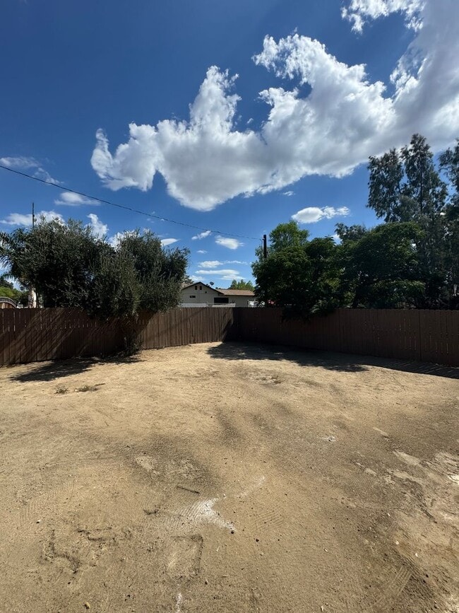 Building Photo - ***New Rental Home***