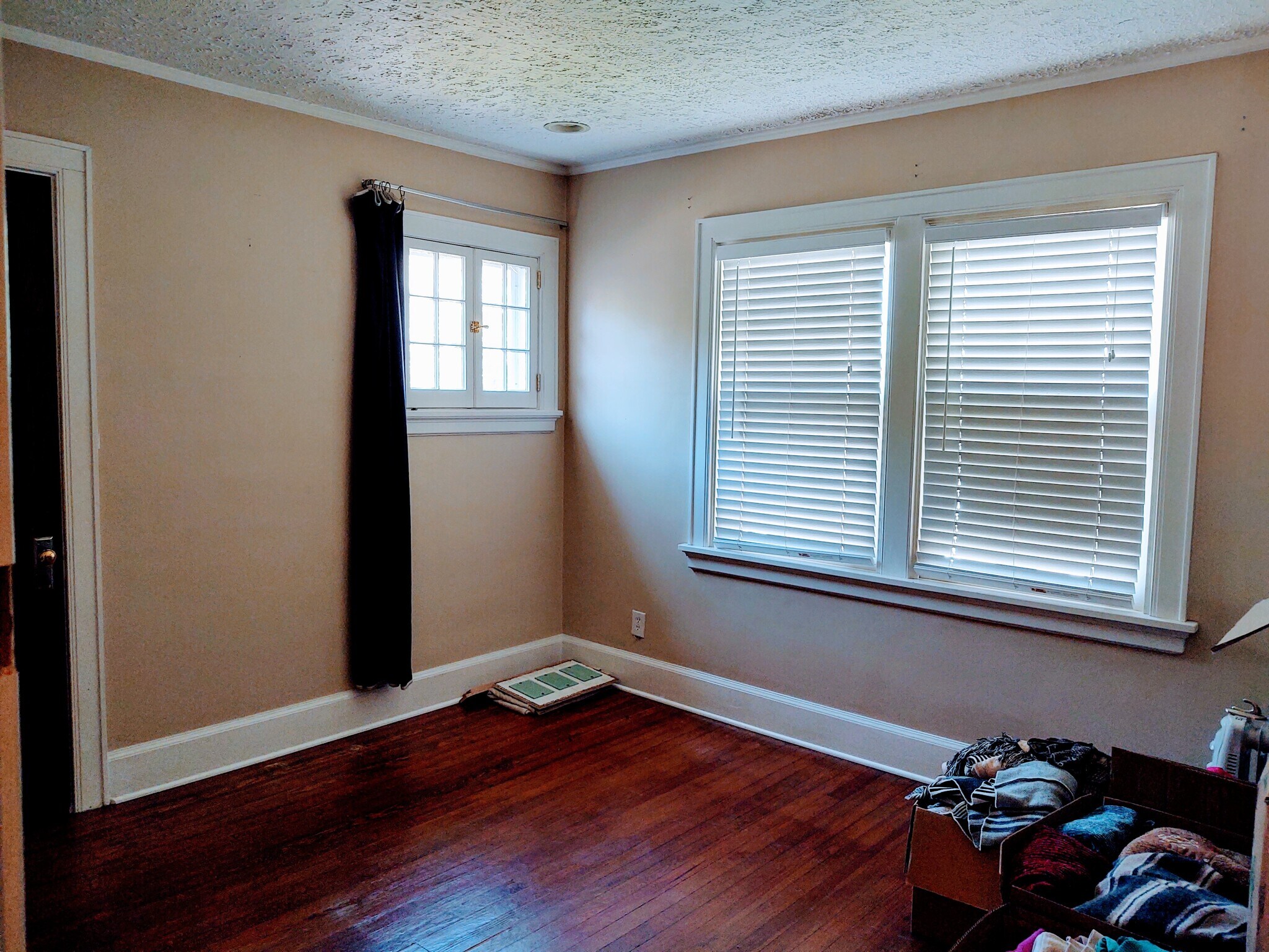 Building Photo - 3542 Linwood Ave