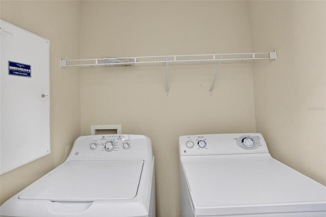 Building Photo - 15843 Fishhawk View Dr