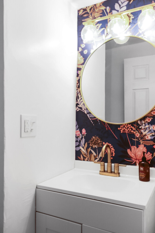 Stylish bathroom to complement the rainfall water shower - 137 Howell St