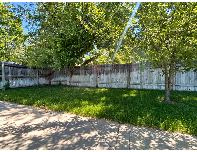 Building Photo - 555 S 330 E