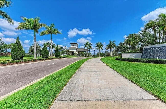 Building Photo - 15459 Santa Pola Dr