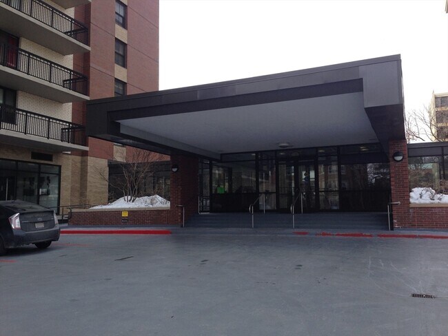 Building Photo - 60 Longwood Ave