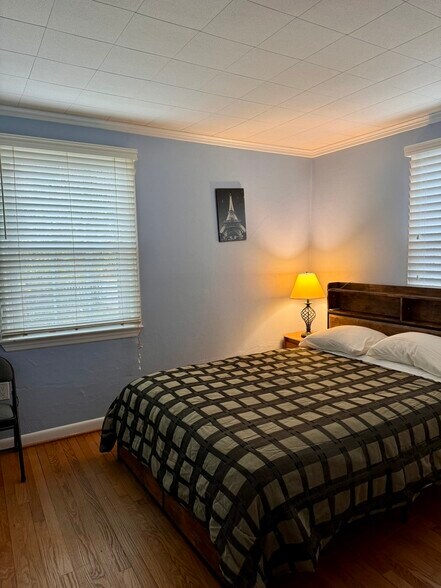 Master Bedroom - 9100 51st Ave