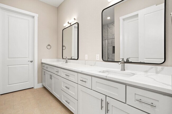 Building Photo - Brand New 3/2.5 Townhome