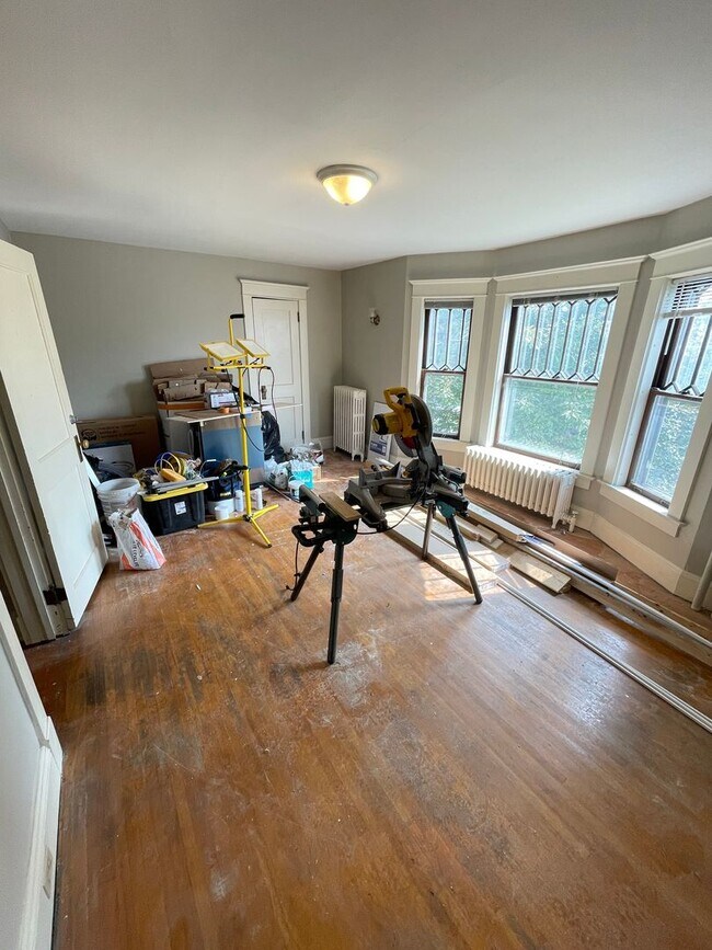 Building Photo - 601 Woodland Ave