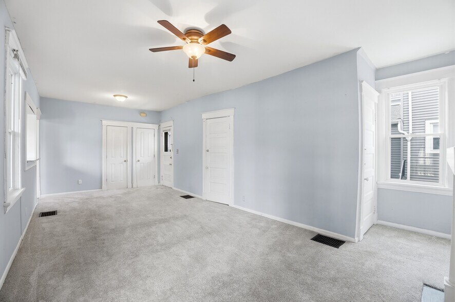 Building Photo - 3784 Isabella Ave