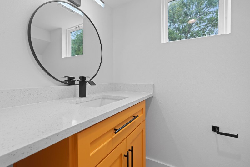 Building Photo - 124 S Mockingbird Cir