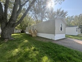 K1004 Exterior - Oak Grove MHC
