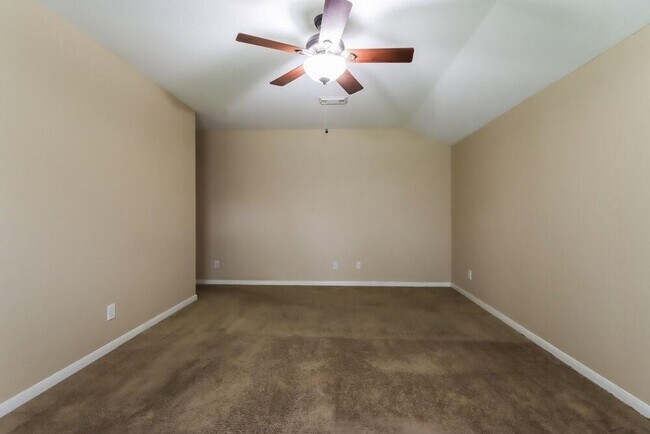 Building Photo - 10227 Canyon Rose Ln