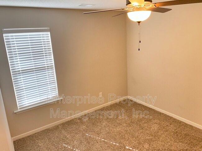 Building Photo - 9404 Eckley Pl