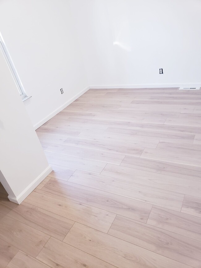 Building Photo - 4426 15th St