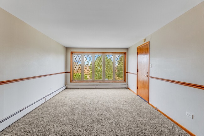 Building Photo - 5626 W 64th St