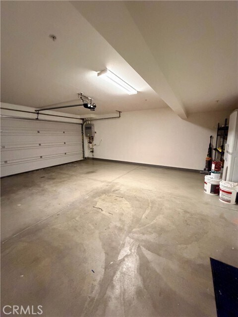 Building Photo - 818 Santa Fe Ave