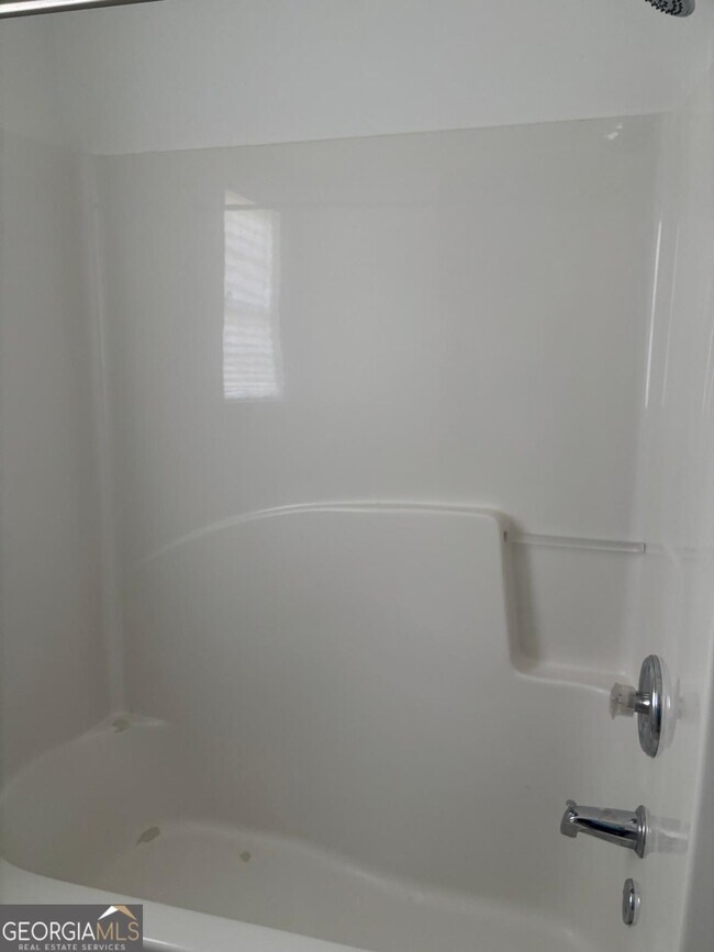 Building Photo - 300 Harcourt Pl