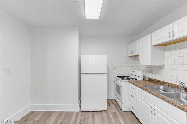 Building Photo - 1753 E 30th St
