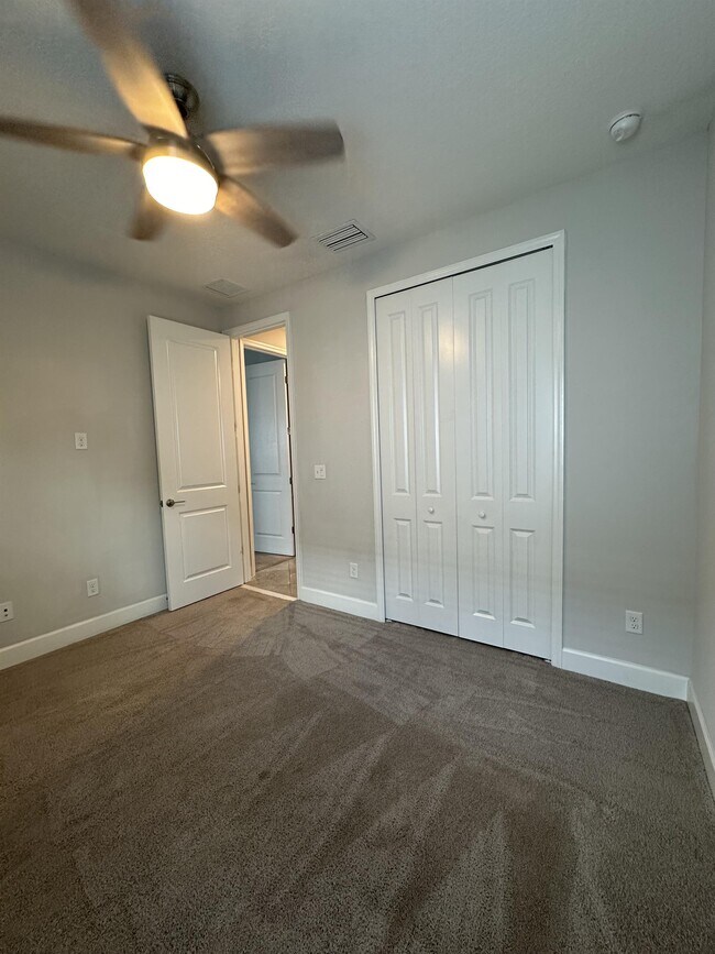 Building Photo - 24 Woodsong Ln