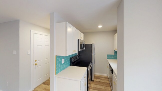 Building Photo - 5522 Delmar Blvd