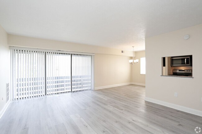 Building Photo - 700 Lee Dr
