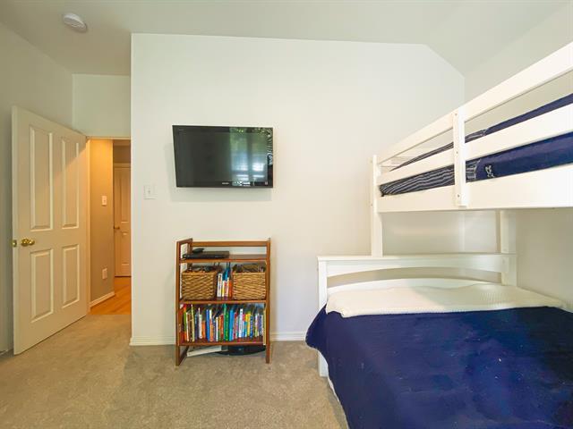 Building Photo - 7247 Brennans Dr