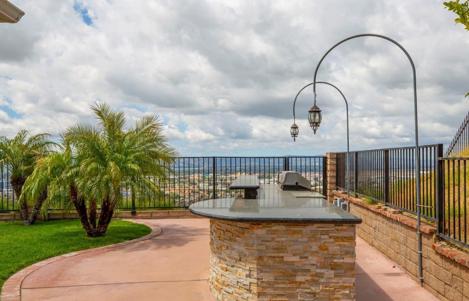 Building Photo - 2735 Joaquin Dr