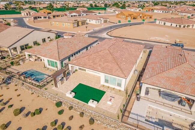 Building Photo - Luxury Rental in Queen Creek - Try Before You Buy