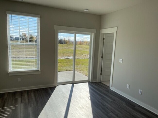 Building Photo - Stunning home in Sawgrass