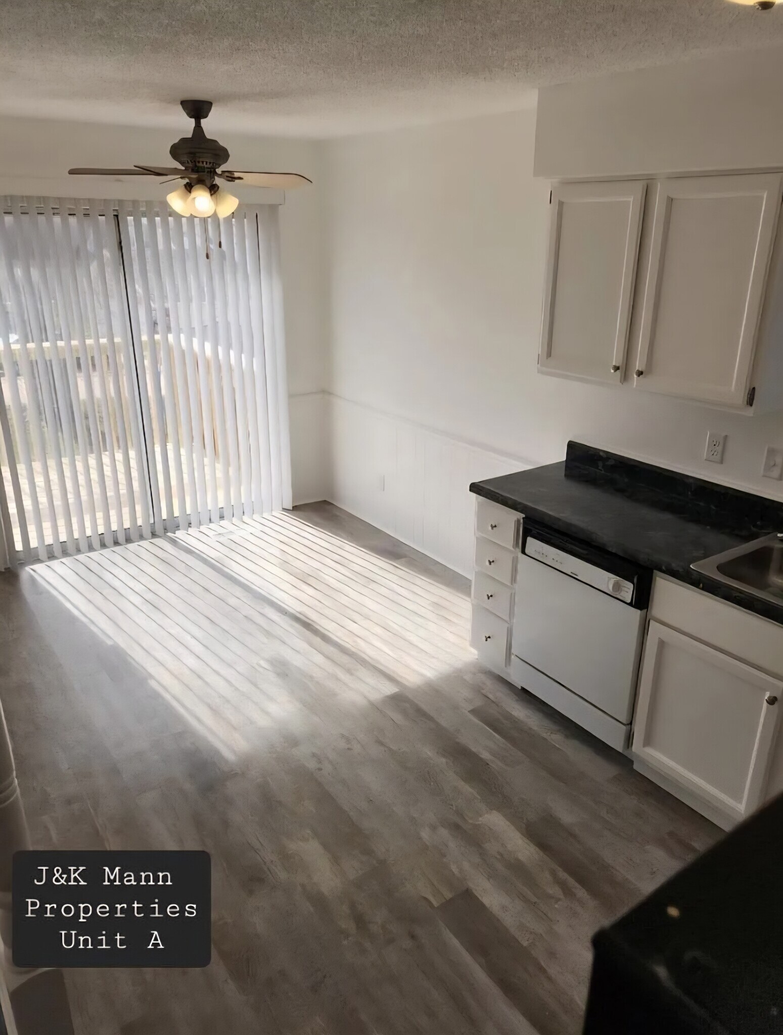 Building Photo - 5107 S Brooks Dr