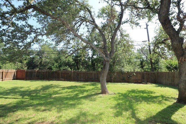 Building Photo - 5502 Abilene Trail