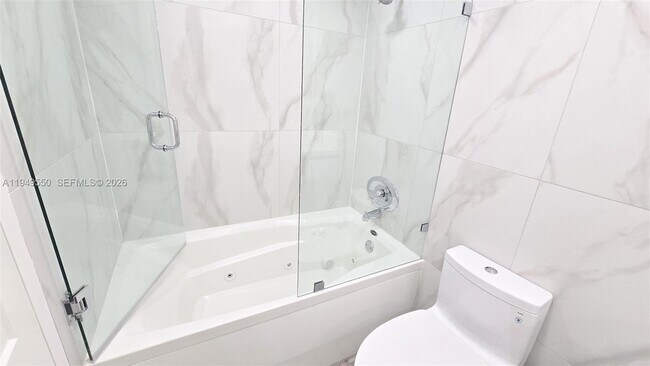 Building Photo - 250 174th St