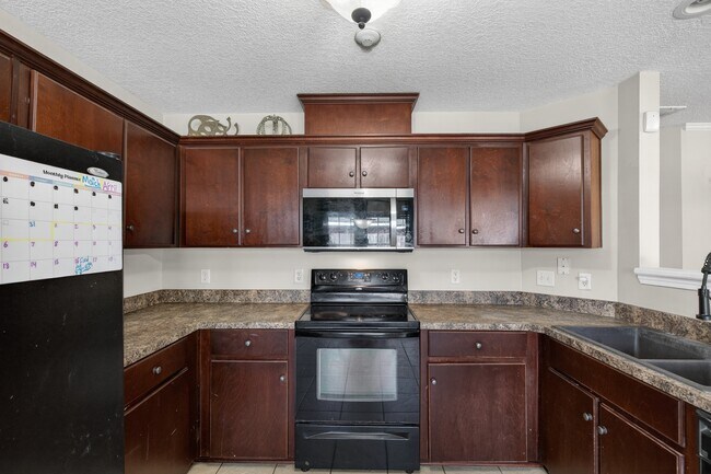 Building Photo - 31 Idus Ln