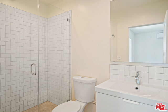 Building Photo - 1166 S Cochran Ave