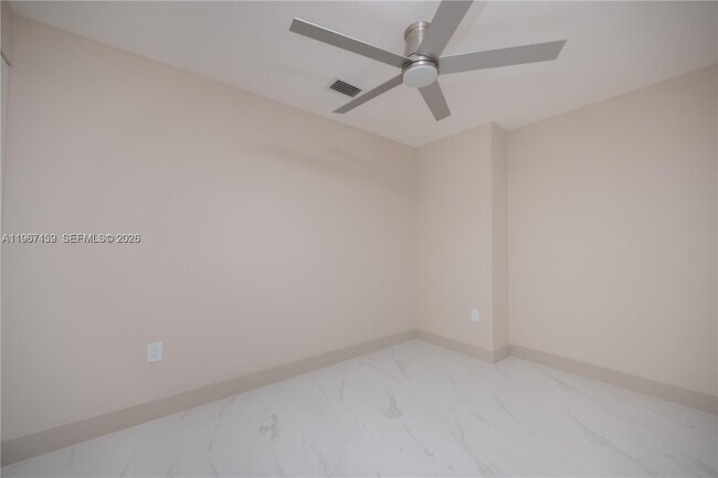 Building Photo - 711 NE 23rd Terrace