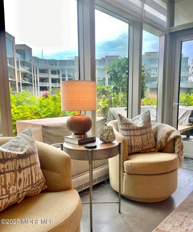 Building Photo - 15 Morris Ave