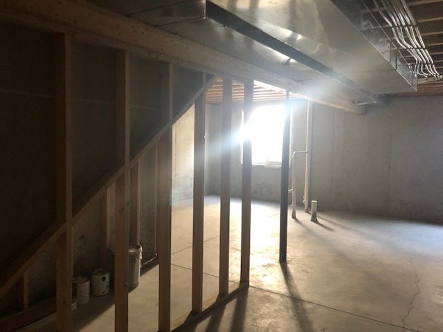 Building Photo - 513 Desmet Dr