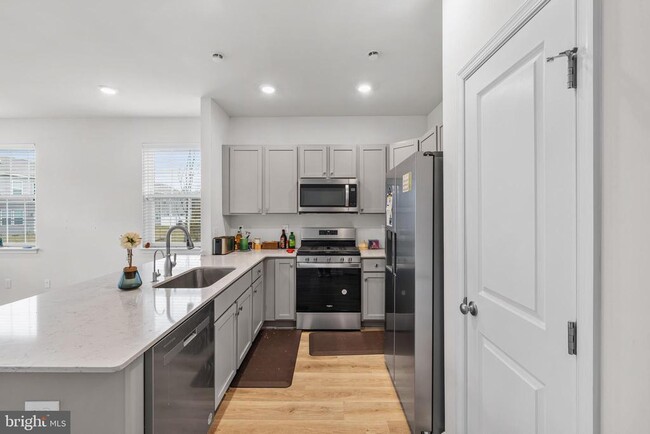 Building Photo - 39 Nelsons Wy