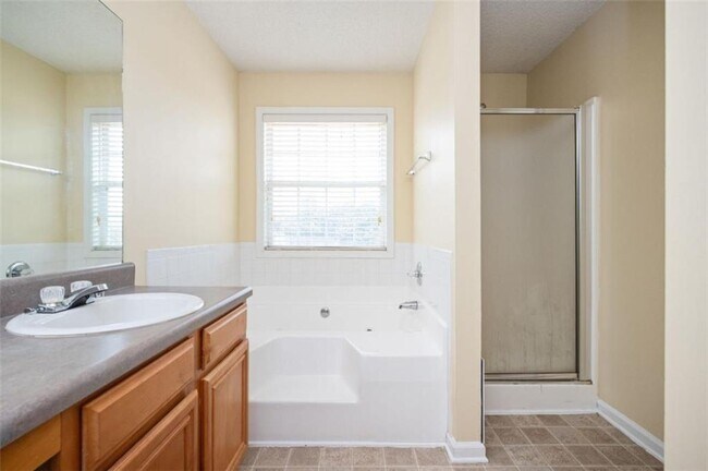 Building Photo - 11517 Haleigh St