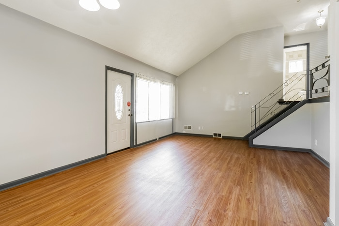 Building Photo - 5511 Woodhaven Dr