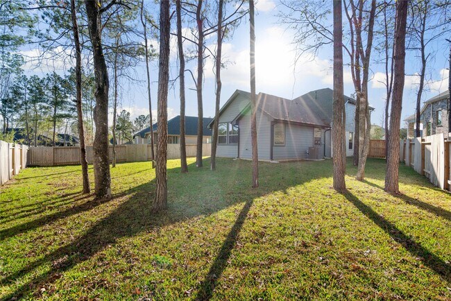 Building Photo - 389 Andes Dr