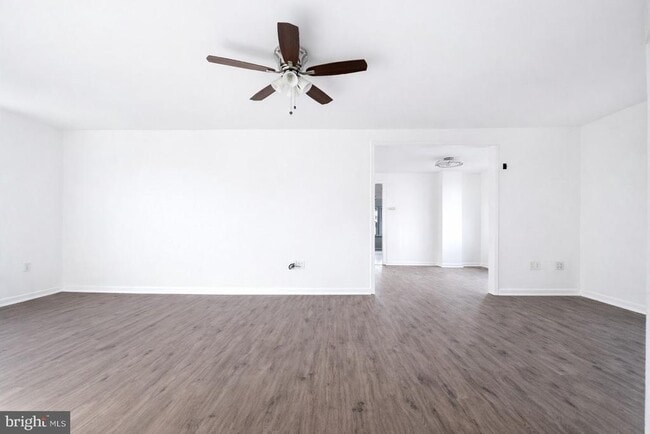 Building Photo - 608 Bethel Ave