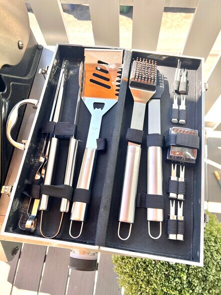 Building Photo - 213 N 10th St