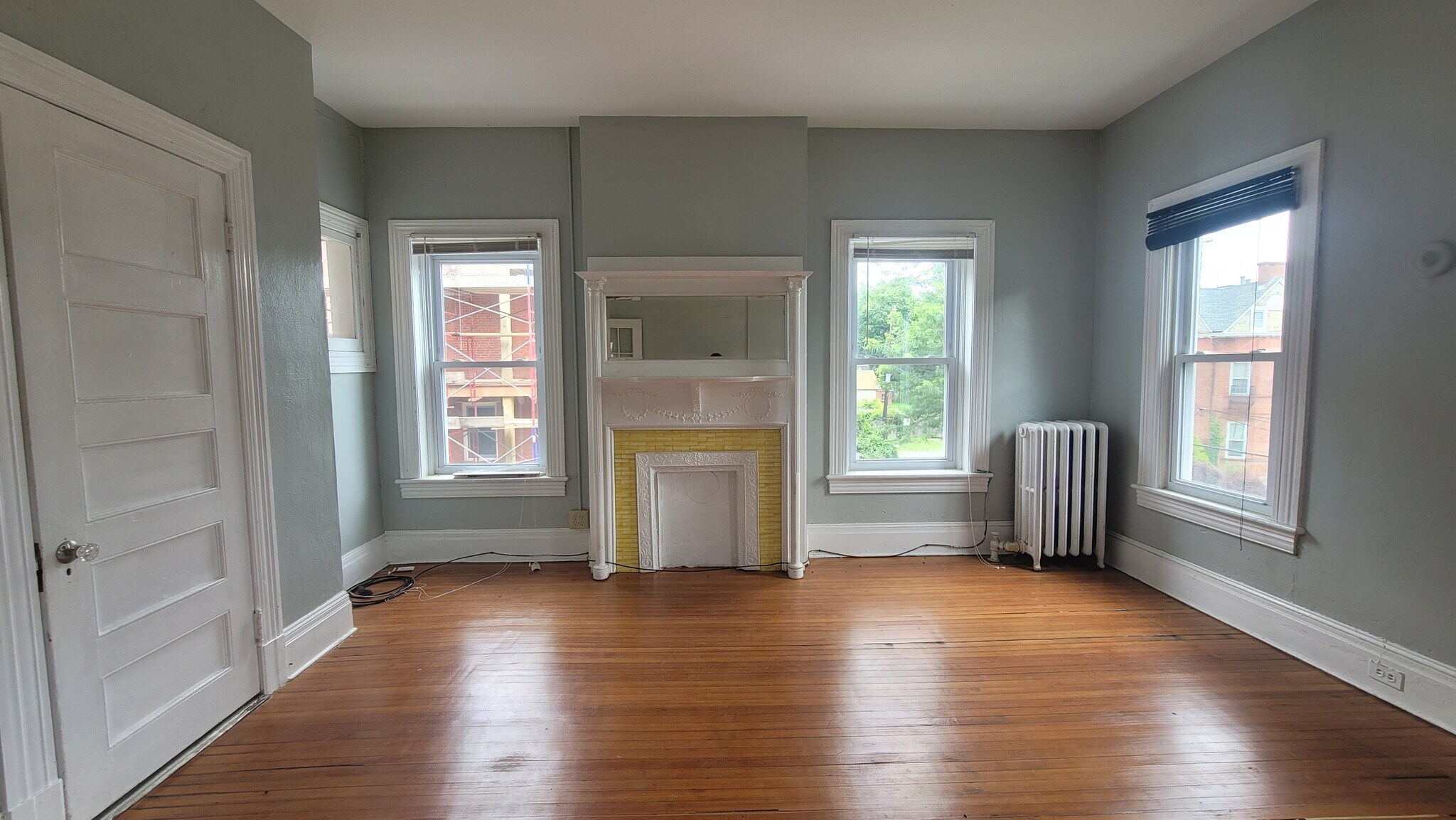 Building Photo - 158 Grand St