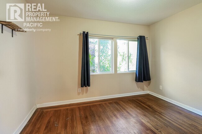 Building Photo - Charming 3-Bedroom Home in Glenview