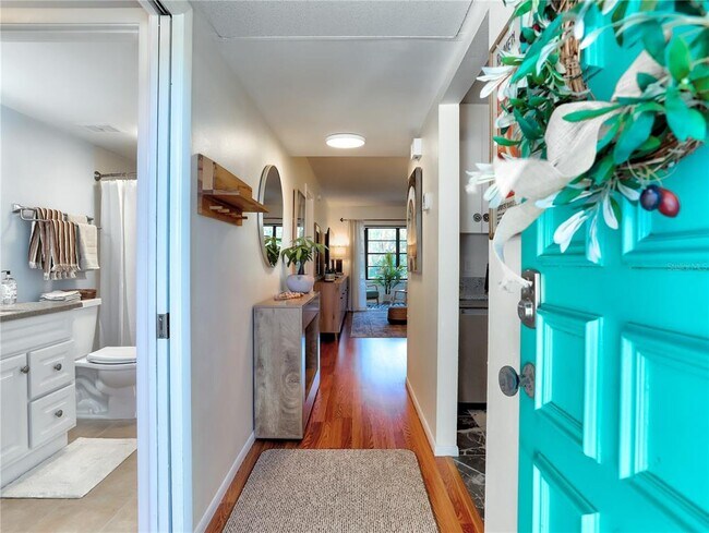 Building Photo - 322 Timber Lake Dr