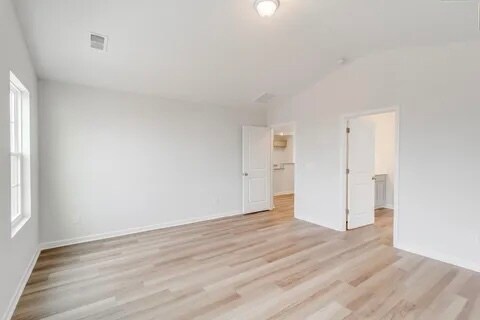 Building Photo - 1039 Begonia Dr