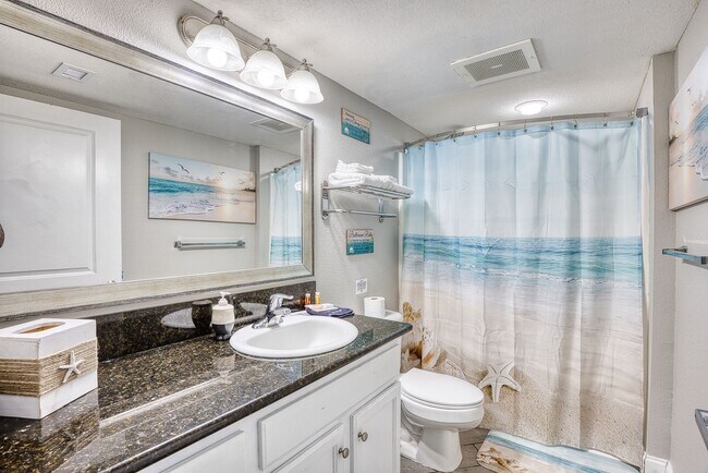 Building Photo - Oceanview Retreat at the Beach